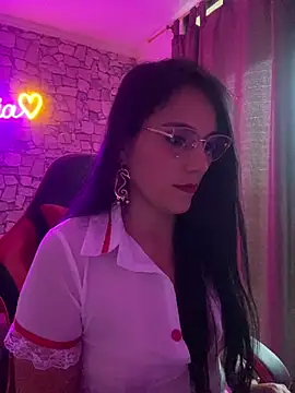 Онлайн чат XXX Miaswwe