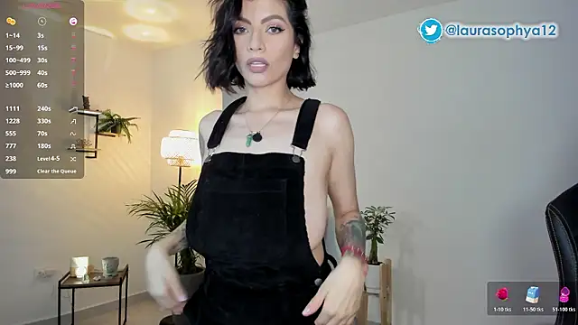 laurasophyan Live XXX chat