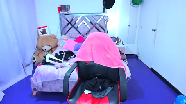 Luna_Analya Chat XXX in diretta