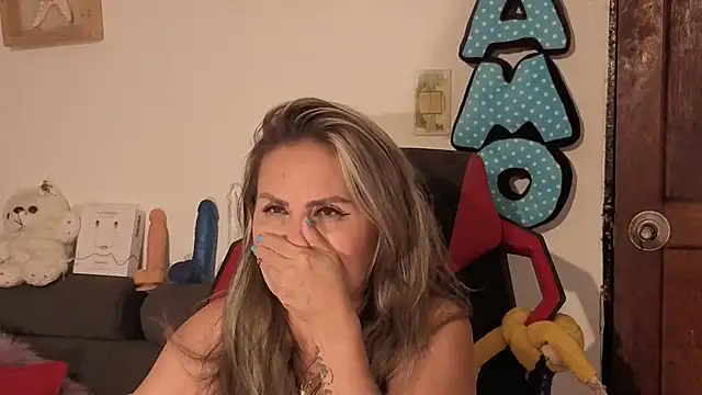 amandabakerx's Live XXX Chat