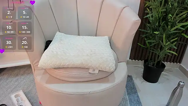 mia_jonnes18 Webcamshow