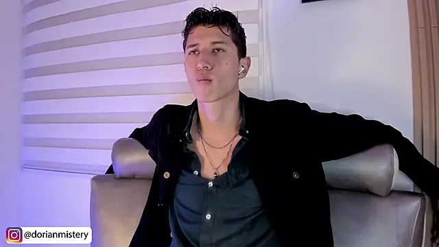 Dorianmistery2322_ Live XXX-Chat