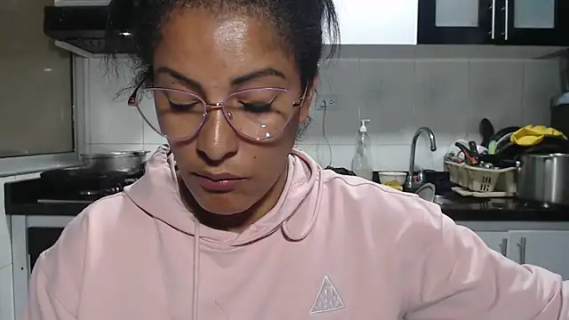 XXX chat uživo modela kateleyagrey