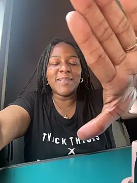 Pertunjukan Kamera Web CoCoGoddess_