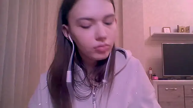 CeyaLier – Live XXX-chat