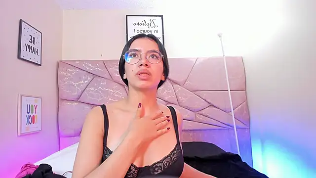 Chat XXX ao vivo de Amara_Velle