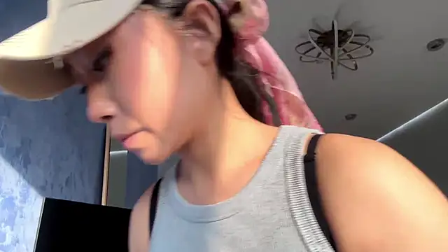 Chat XXX en directo de SweetMiaXO