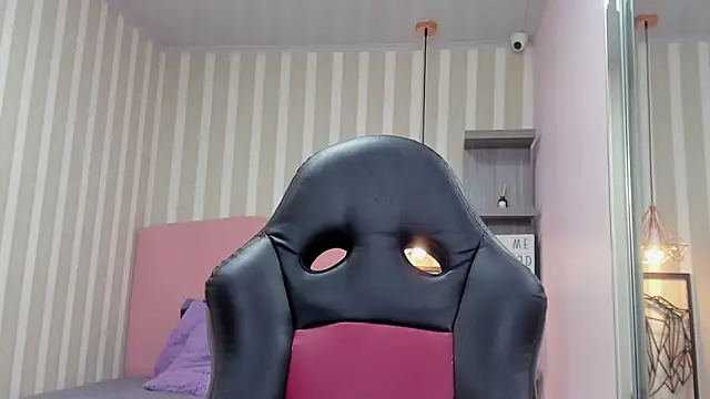 Chat +18 de KATIAMOSS ao vivo