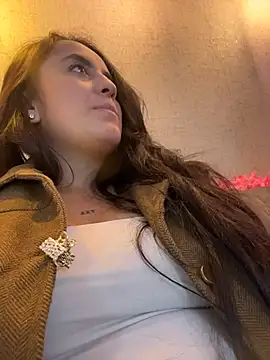 Chat +18 de Antonella_Julieta ao vivo