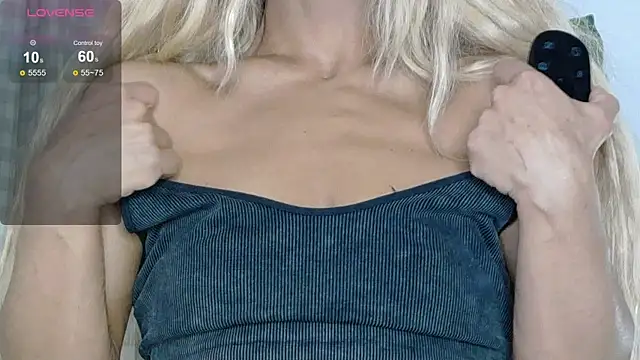 SarahRaynexのライブXXXチャット