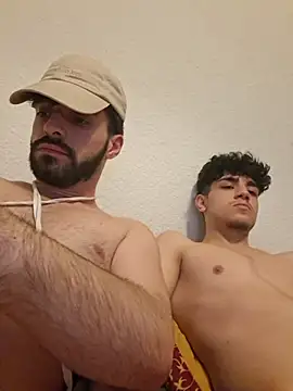 young_swisscouple's Webcam Show