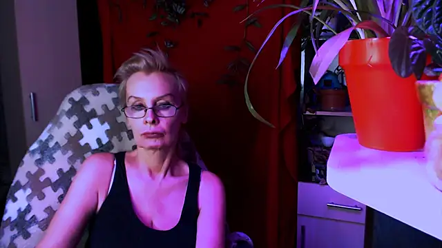 HelgaHimmell: απευθείας συνομιλία ΧΧΧ