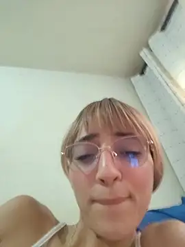 Dani-peggin Chat XXX live