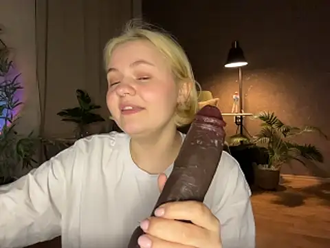 MoonIvy_ 在線直播表演