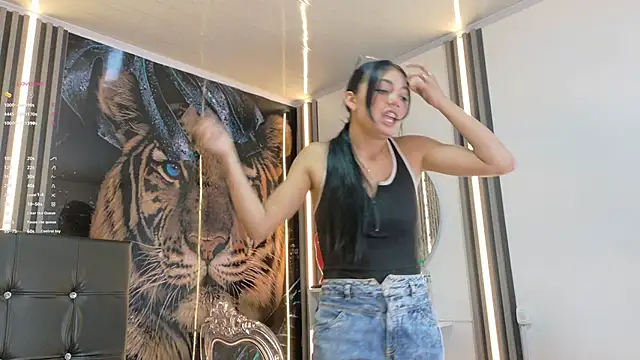 _ArianaToroo 라이브 XXX 채팅