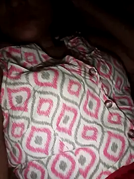 porvi_bebs Chat XXX live