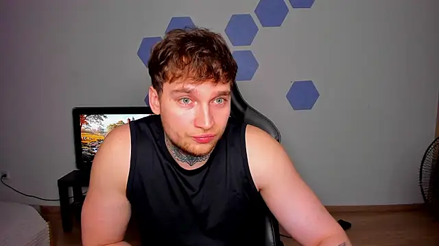 Chris_Tyson live XXX chat