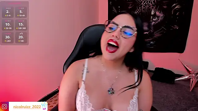 Nicolle_Ruizz – Naživo XXX chat