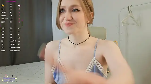 XXX chat uživo modela mowalova