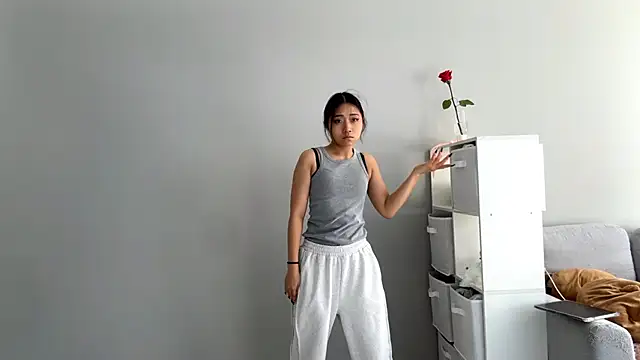 SweetMiaXO's Webcam Show