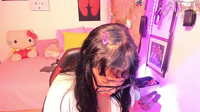 Chat +18 de LillyCandy ao vivo