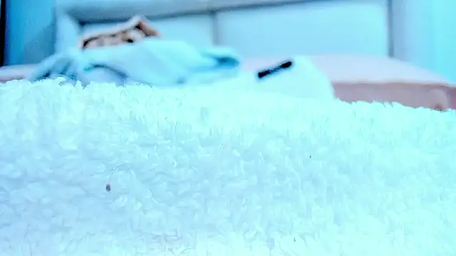 zara_lopez's Live XXX Chat