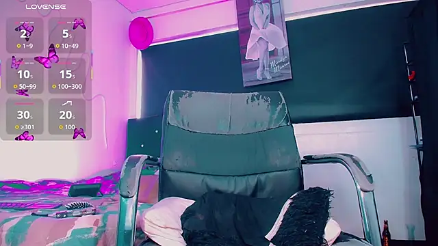 Kendall_hornyy 网络视讯表演