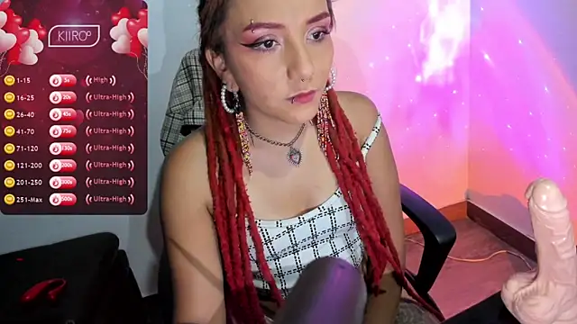 Juana_blackm élő XXX-chatje