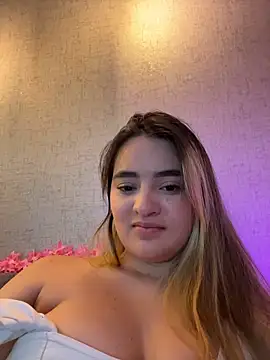 دردشة Antonella_Julieta الجنسية المباشرة