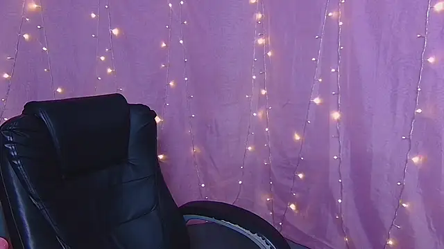 دردشة LauraFinn الجنسية المباشرة