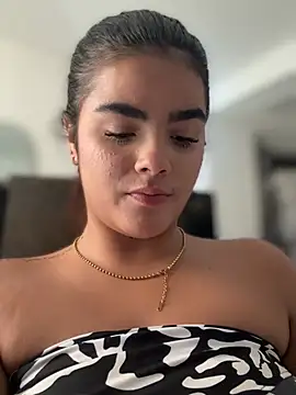 Živý XXX chat Kaily_Sweet16