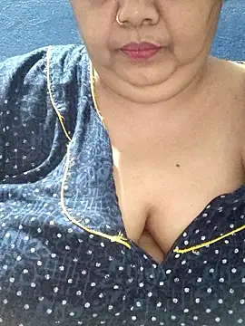 Chatroom XXX en direct de tamilthanushri