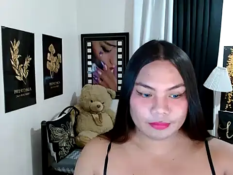 TSbrianaHugeCock: онлайн-секс-чат