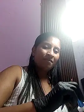 Chatroom XXX en direct de CarolinaNavas33