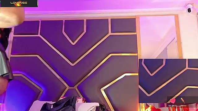 Scarlettt_Ass' Live XXX Chat