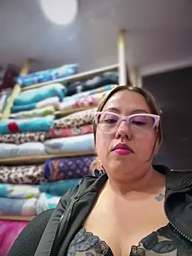 Chatroom XXX en direct de VIOLETA-25_