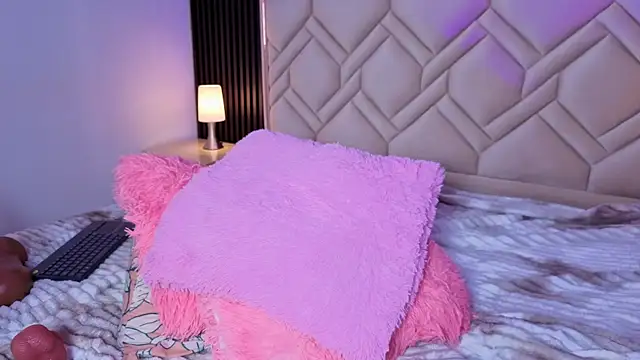 MiaaFarrel Live XXX-Chat