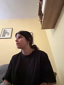 Brutecia2002 Chat XXX live