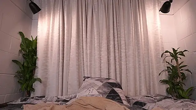 agatha_collins_ Live XXX-Chat