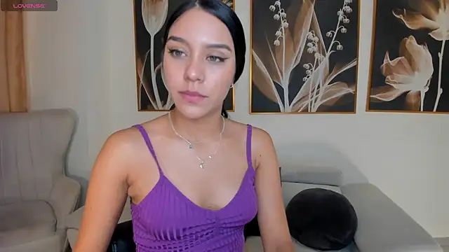 AmaliaCrus' Live XXX Chat
