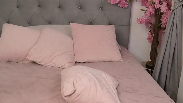 Taylor_Tina live XXX chat