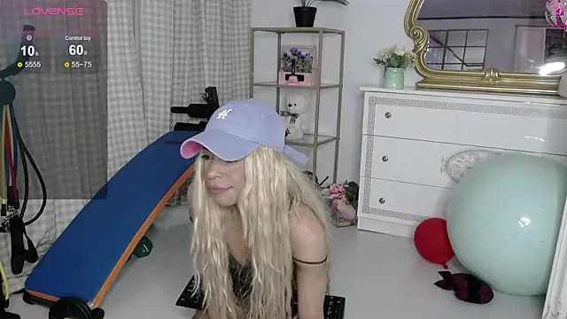XXX chat uživo modela SarahRaynex