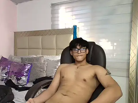 mathias_oberlin Chat XXX in diretta