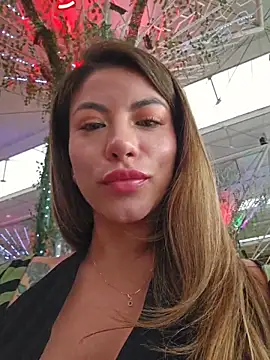 Karen_San_Miguel Adlı Modelin Canlı XXX Sohbeti