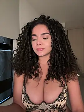 Curlyierr Live XXX-Chat