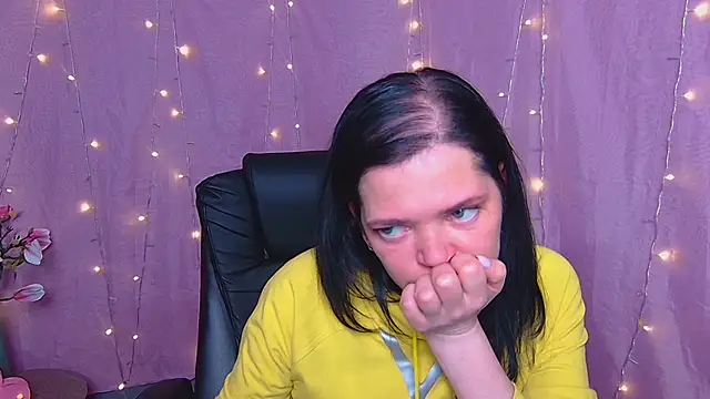 LauraFinn – Live XXX-chat