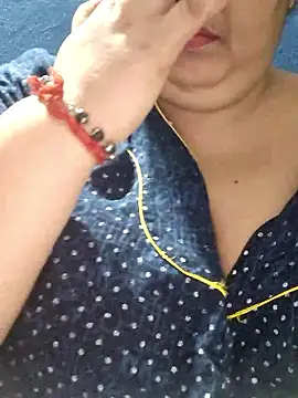 Chatroom XXX en direct de tamilthanushri