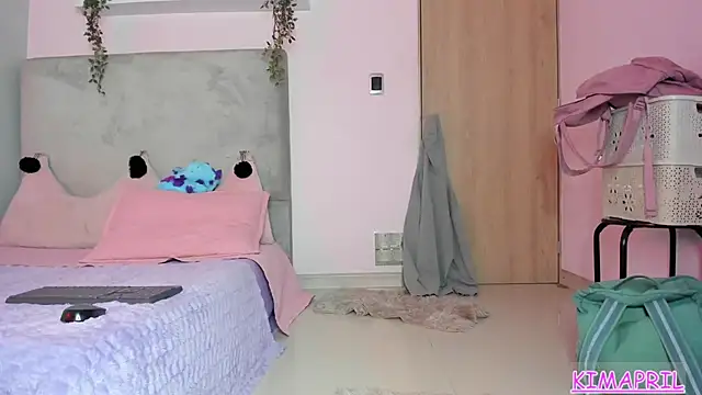 KIMAPRIL Chat XXX in diretta