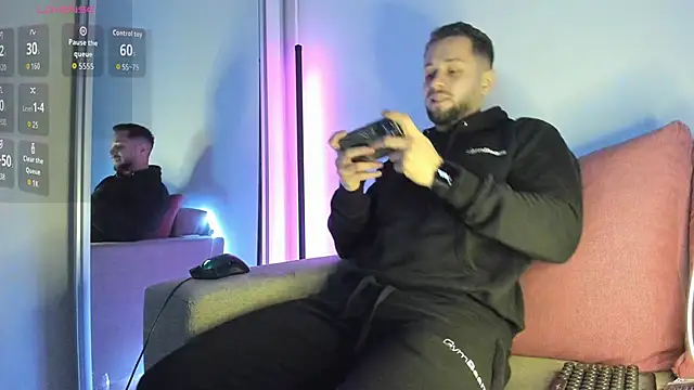 nicholasX1 现场XXX聊天