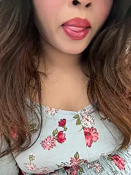 Pokazy przed kamerką – riya_sharma11